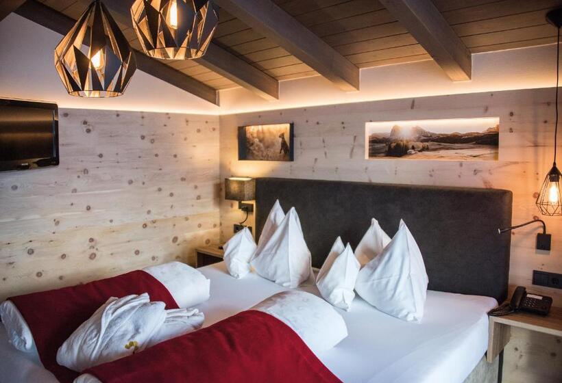 اتاق لوکس با بالکن, Goldknopf