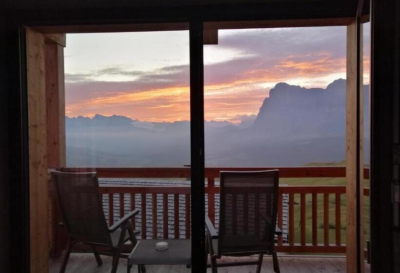 اتاق استاندارد, Goldknopf