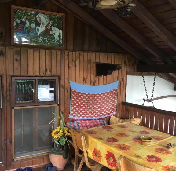 غرفة قياسية حمام مشترك, Dyadovata Kashta