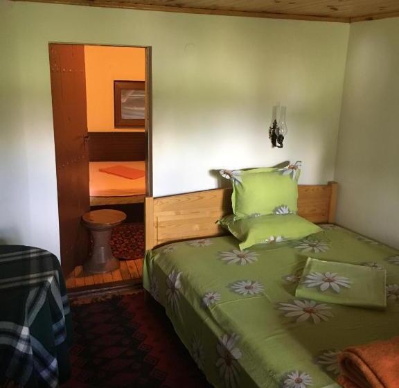 غرفة عائلية حمام مشترك, Dyadovata Kashta