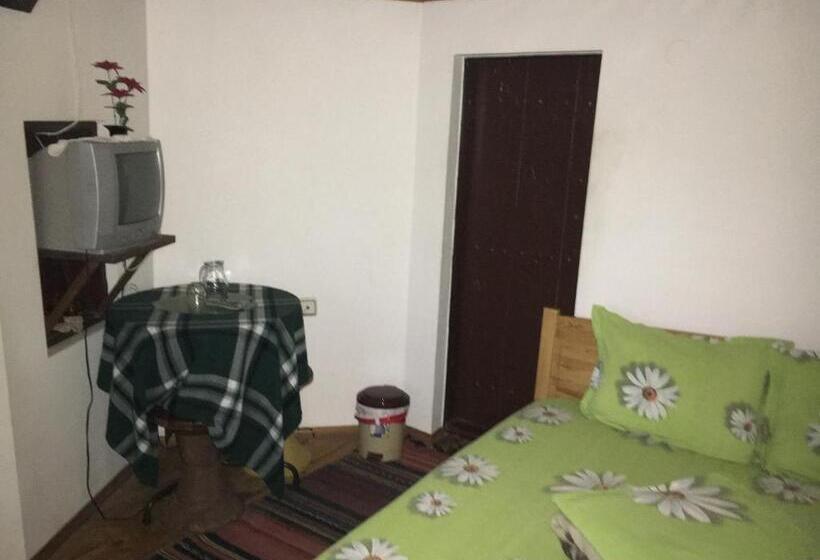 شقة غرفة نوم واحدة مزودة بشُرفة, Dyadovata Kashta