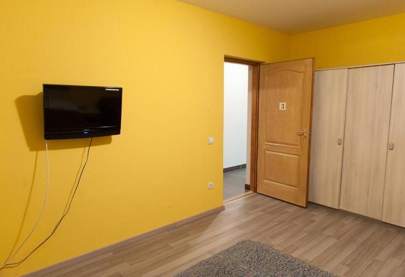 Дом 1 Спальня, Farkasverem Vendégház