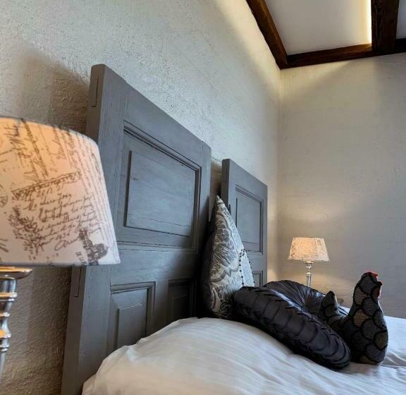 اتاق استاندارد, Grand Guesthouse Gardakot