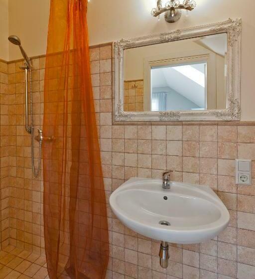 اتاق سوپریور, Karklės Villa