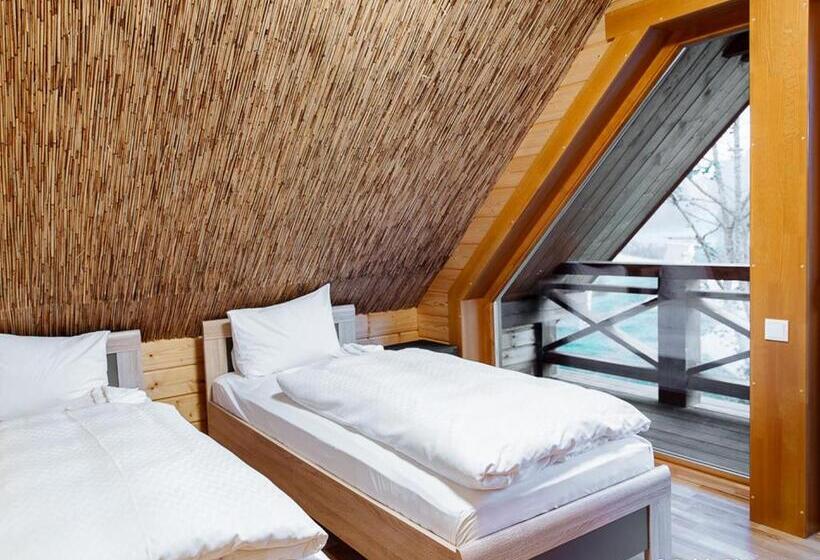 سوییت خانوادگی, Jonathan Spa Estate