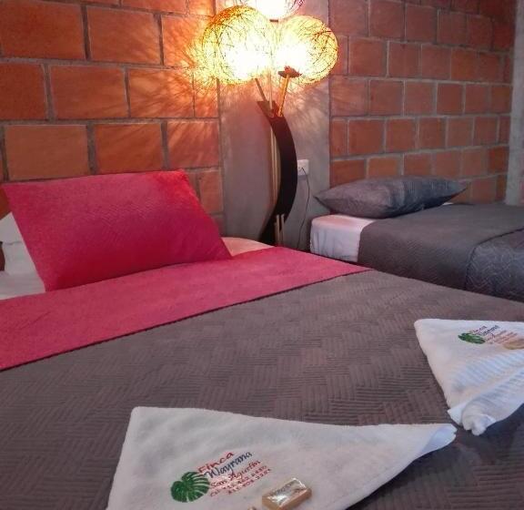 اتاق خانوادگی, San Agustín Wayrana