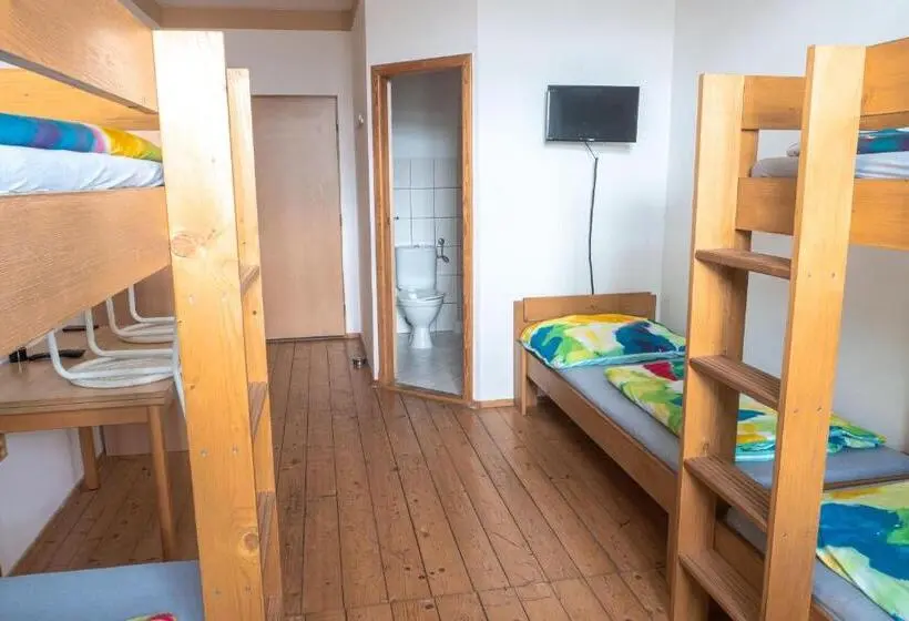 ファミリールーム, Ubytování Na Jakuli