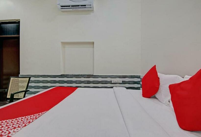 اتاق کلاسیک سه تخته, Flagship Shyam Residency