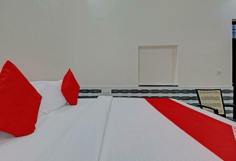 اتاق کلاسیک سه تخته, Flagship Shyam Residency