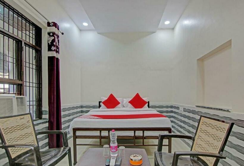 اتاق کلاسیک سه تخته, Flagship Shyam Residency