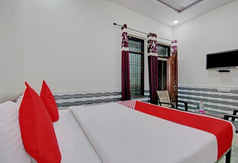 اتاق کلاسیک سه تخته, Flagship Shyam Residency