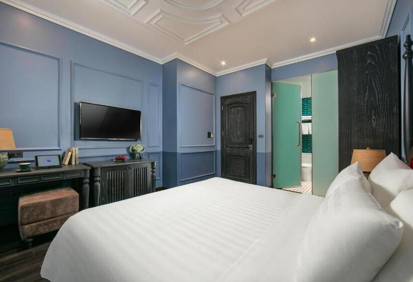 اتاق پرمیوم با چشمانداز دریا, The Secret Halong