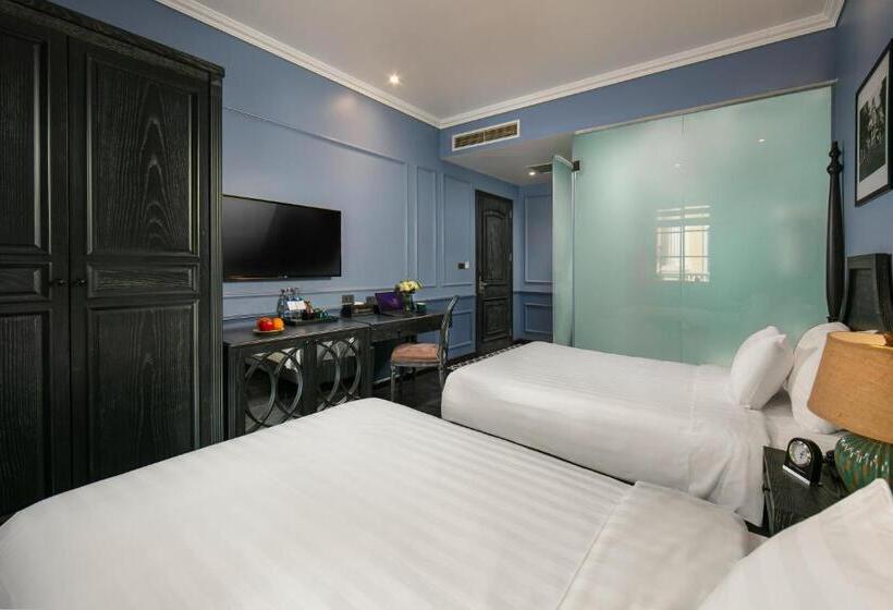 اتاق پرمیوم با چشمانداز دریا, The Secret Halong