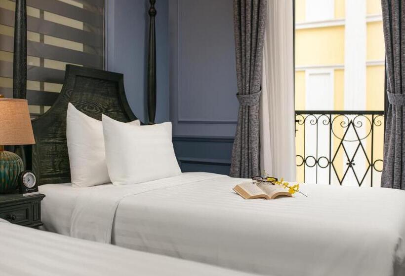 اتاق سوپریور با چشمانداز دریا, The Secret Halong