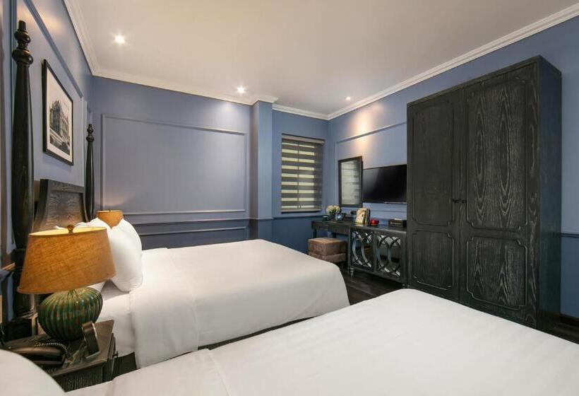 اتاق لوکس سه تخته, The Secret Halong