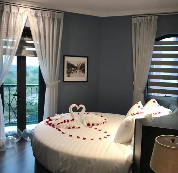 اتاق سوپریور با تخت بزرگ, The Secret Halong