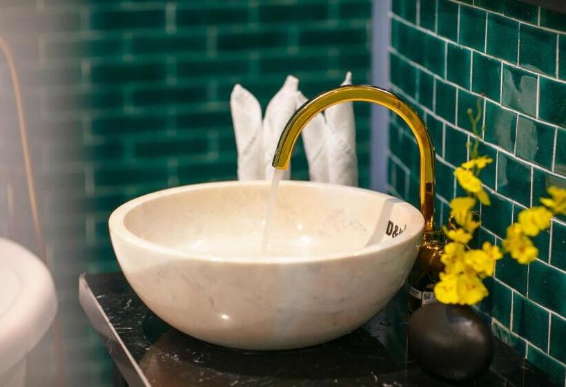 اتاق سوپریور با تخت بزرگ, The Secret Halong