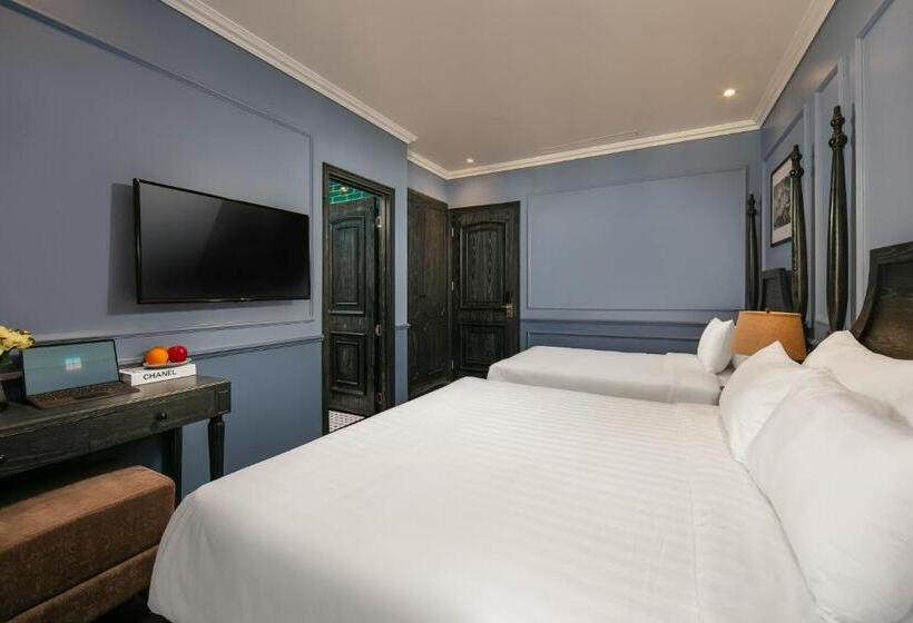 اتاق استاندارد سه تخته با بالکن, The Secret Halong