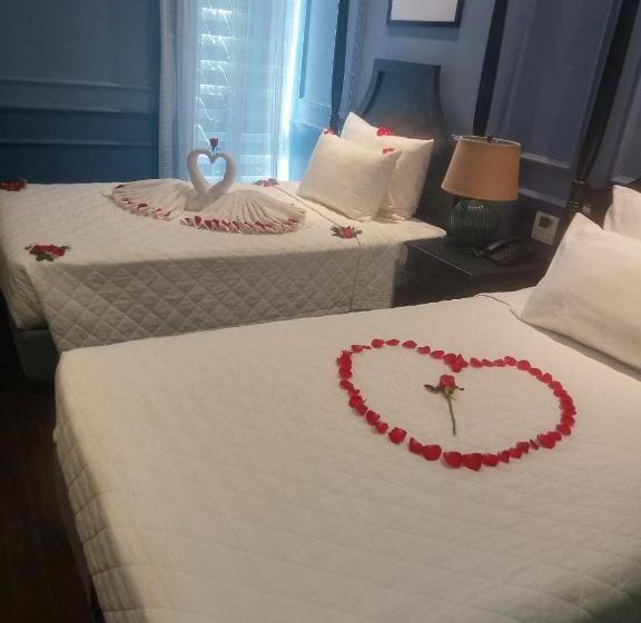 اتاق پرمیوم با چشمانداز دریا, The Secret Halong