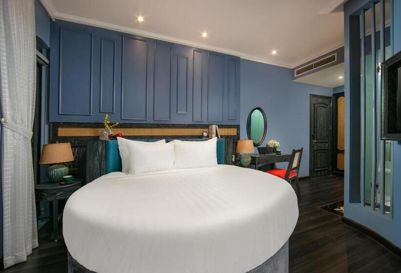 اتاق سوپریور با تخت بزرگ, The Secret Halong