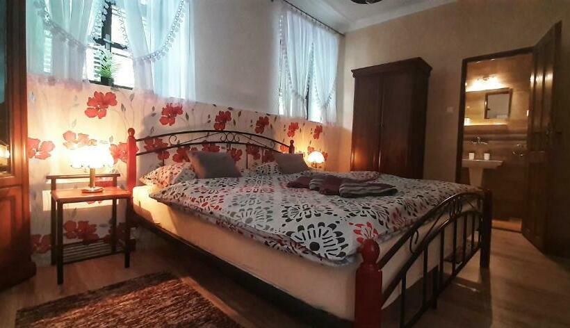 شقة غرفة واحدة, Penzion Tomino