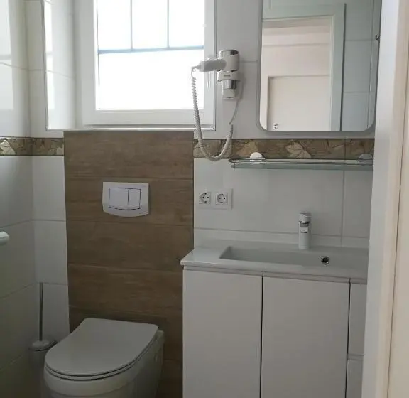 Deluxe-studio, Pension Eule