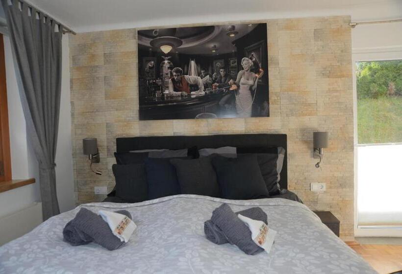 디럭스 룸, Pension Eule