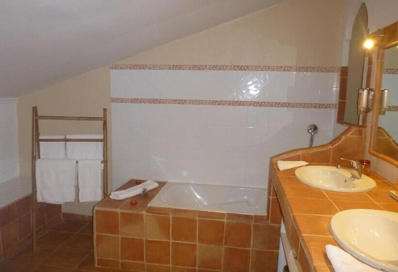 Номер Стандарт, Le Mas De Gleyzes B&b De Charme