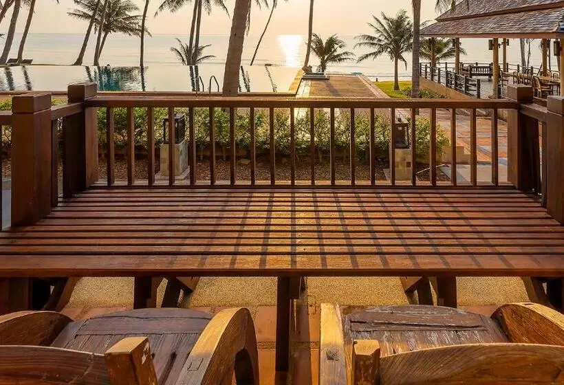 オーシャンビュースーペリアールーム, Bansaithong Beach Resort