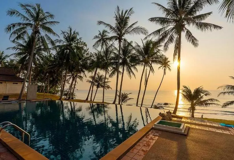 オーシャンビュースーペリアールーム, Bansaithong Beach Resort