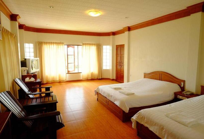 Triple Room Sea View, Bansaithong Beach Resort