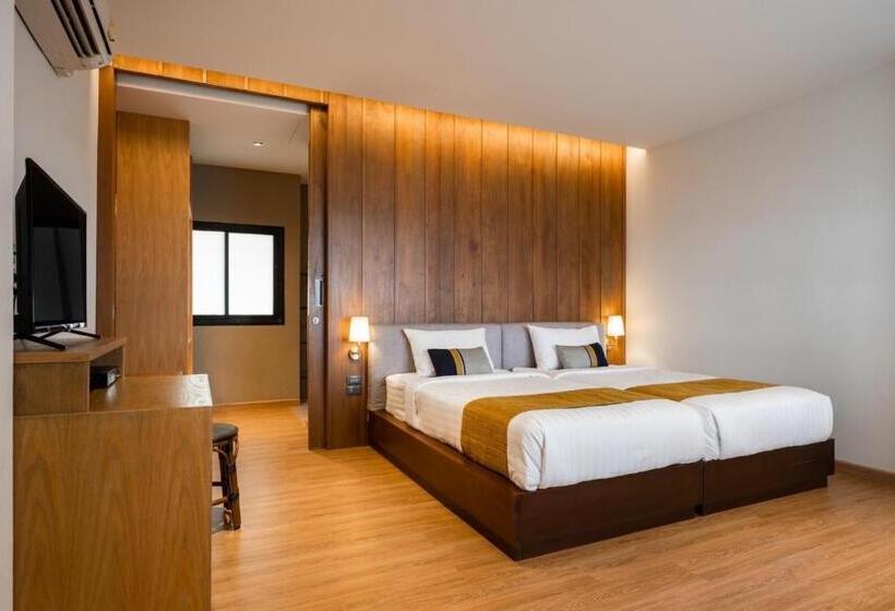 חדר סטנדרט לשלושה, Bansaithong Beach Resort