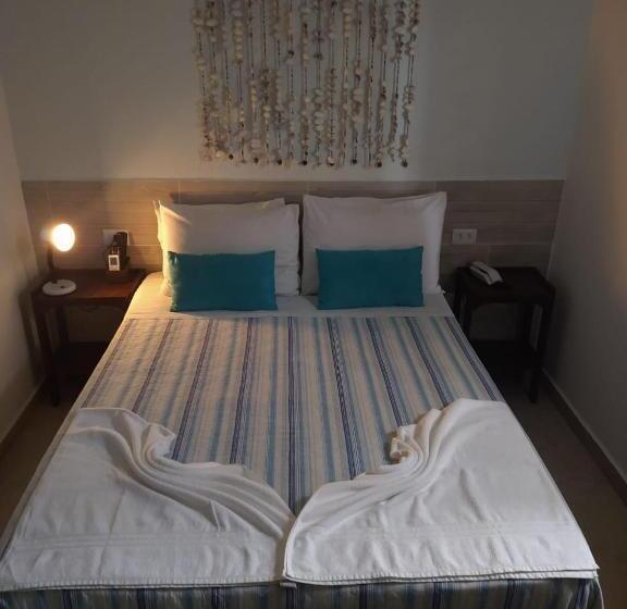 标准单人间, Casarão Pitangueiras