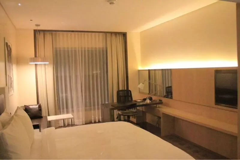 デラックスルーム, Courtyard By Marriott Bilaspur
