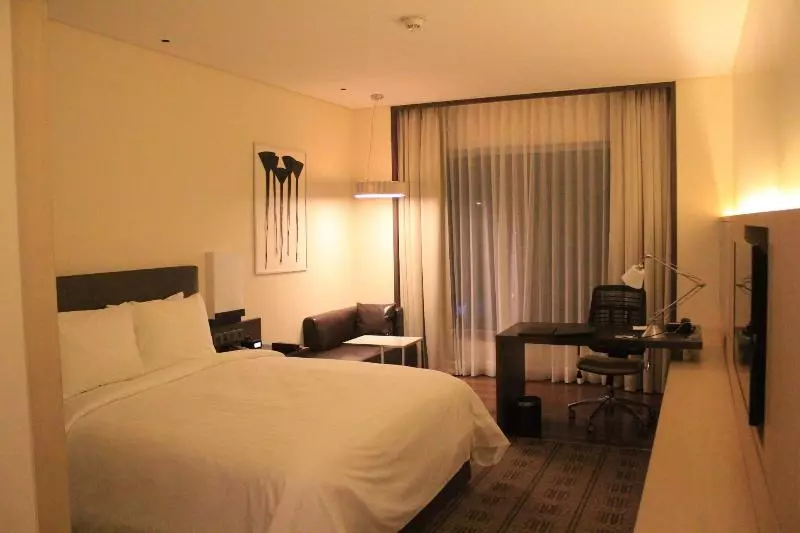 デラックスルーム, Courtyard By Marriott Bilaspur
