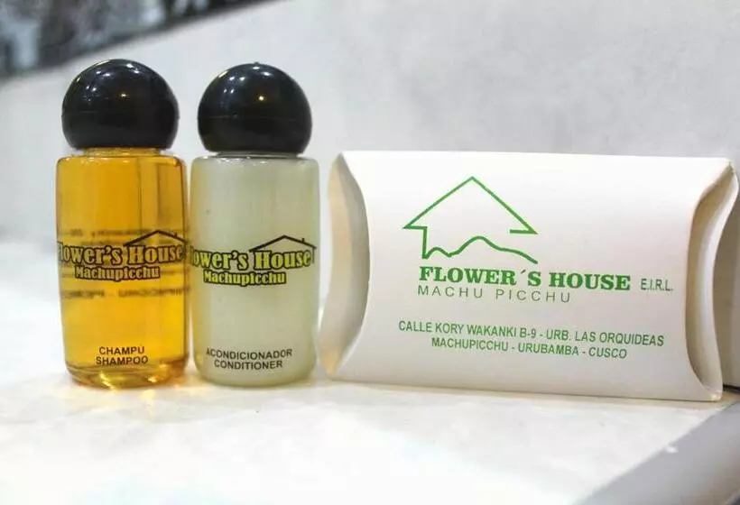 スタンダードトリプルルーム, Flower S House