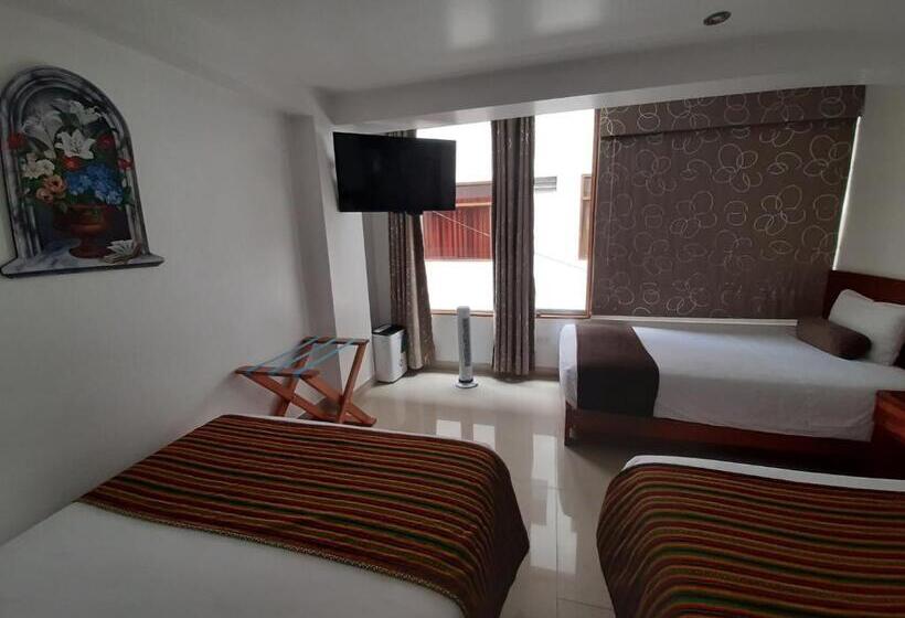 חדר משפחתי, Flower S House