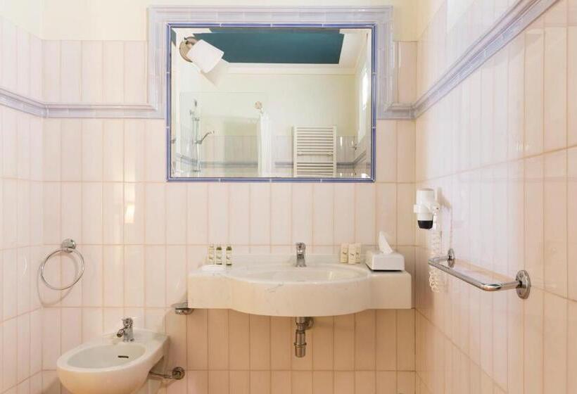 经济房, Ponte Di Rialto