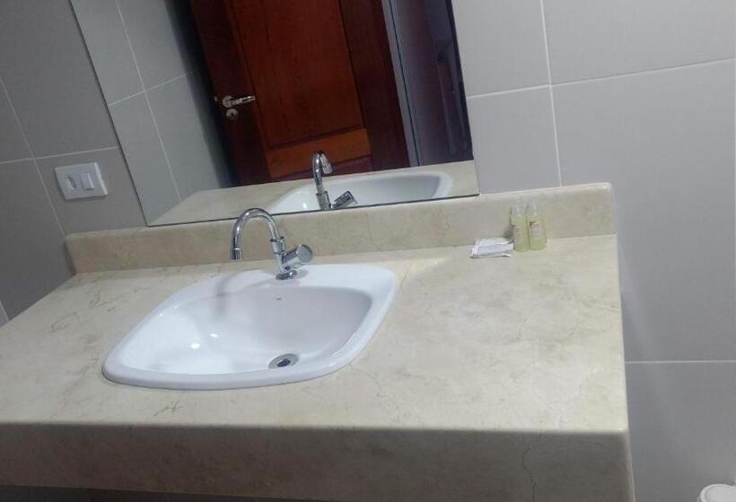 四人标准间, Pousada Salvador Paradise