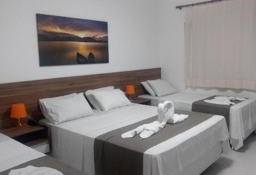 اتاق استاندارد چهار تخته, Pousada Salvador Paradise