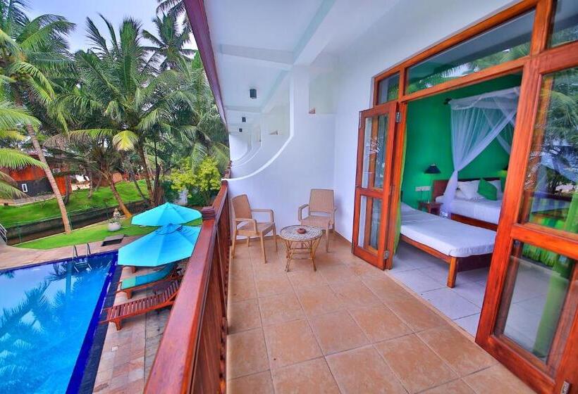 Triple Room Sea View, Rockside Beach Resort