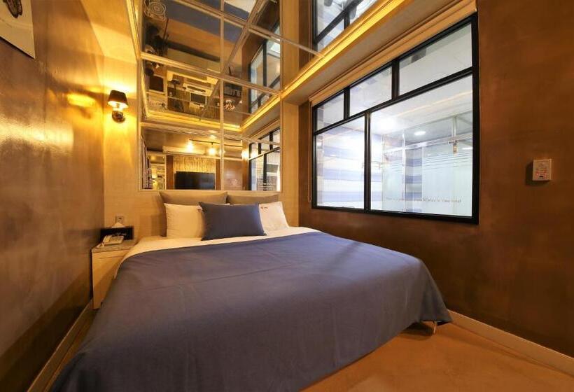 غرفة ديلوكس, Time