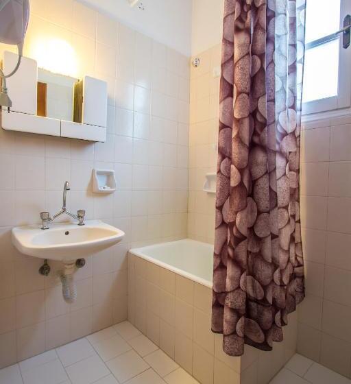 דירת חדר נוף לגינה, Irene Hotel Leros