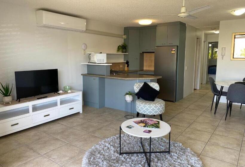 Апартаменты Deluxe 2 Спальни, Kings Bay Apartments