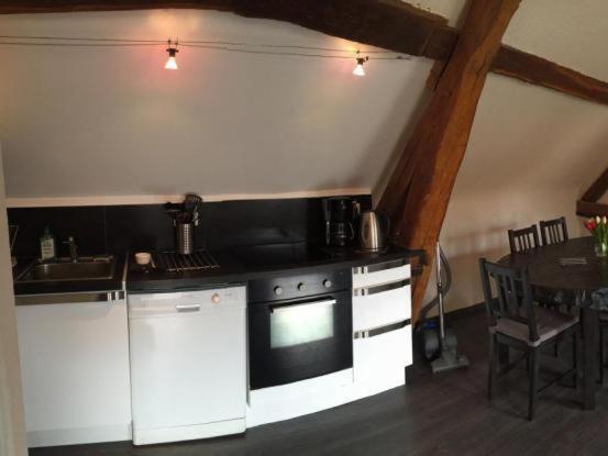 סוויטה, La Ferme Des Moulineaux