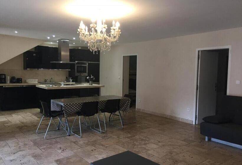 חדר סטנדרט, La Ferme Des Moulineaux