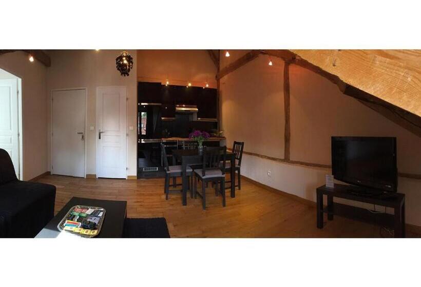 デラックスジュニアスイート, La Ferme Des Moulineaux