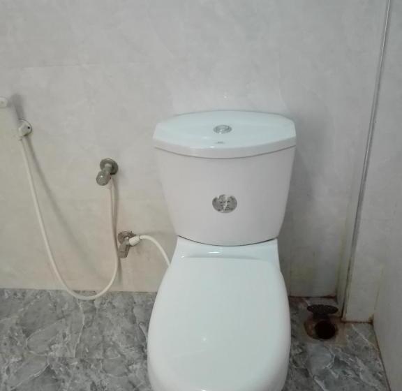 디럭스 룸, Amara Guest