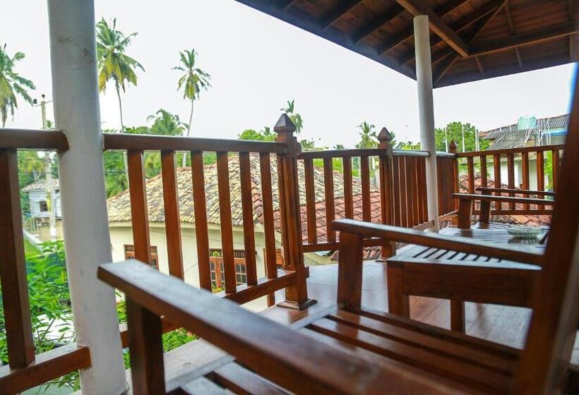 수피리어 트리플 룸, Amara Guest