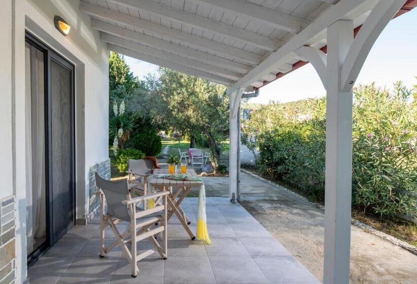 בקתה סטנדרטית, Villa Maria